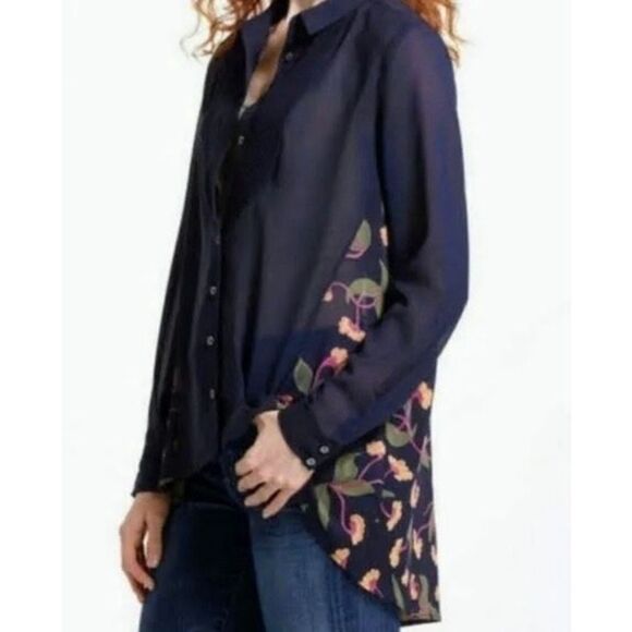 Anthropologie Tops - ✨Anthropologie Maeve Ira Navy Blue Pleat Front Floral Hi Low Button Sz 8 Blouse✨